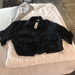 NWT Glam crop top black small. Light as a feather